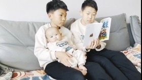 ᠳᠣᠪᠣᠴᠠᠭ ᠊ᠤᠨ ᠳᠣᠯᠣᠭᠠᠨ ᠬᠡᠦᠬᠡᠳ- ᠭᠡᠭᠡᠨᠲᠠᠨ᠎ᠠДовцгийн долоон хүүхэд-Гээнтэнэ