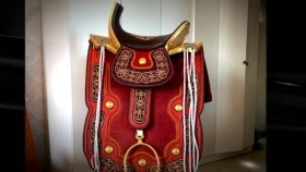 ᠡᠮᠡᠭᠡᠯ-ᠮᠣᠩᠭᠣᠯ ᠥᠪ ᠰᠤᠶᠤᠯ Монгол өв соёл Эмээл