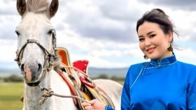 ᠽᠠᠨᠳᠠᠨ ᠬᠦᠷᠡᠩ-ᠤᠷᠠᠨᠵᠠᠶᠠᠭ᠎ᠠЗандан хүрэн-УранзаяаUranzaya Zandan huren