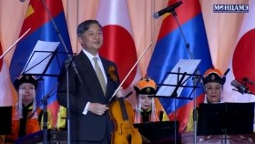 ᠶᠠᠫᠣᠨ ᠤᠯᠤᠰ ᠤ᠋ᠨ ᠴᠣᠭ ᠵᠢᠪᠬᠤᠯᠠᠩᠲᠤ ᠡᠵᠡᠨ ᠬᠠᠭᠠᠨ ᠨᠠᠷᠦᠬᠢᠲ᠋ᠣ᠌᠂ ᠡᠷᠬᠢᠮ ᠳᠡᠭᠡᠳᠦ ᠬᠠᠲᠤᠨ ᠮᠠᠰᠠᠺᠣ ᠨᠠᠷЯпон Улсын Цог Жавхлант Эзэн Хаан Нарүхито, Эрхэм дээд Хатан Масако нар