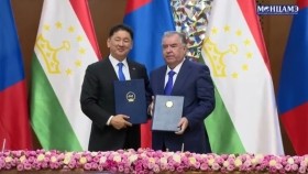 ᠮᠣᠩᠭᠣᠯ᠂ ᠲᠠᠵᠢᠺᠢᠰᠲ᠋ᠠᠨ ᠤ᠋ ᠬᠠᠷᠢᠯᠴᠠᠭ᠎ᠠ᠂ ᠬᠠᠮᠲᠤ ᠶ᠋ᠢᠨ ᠠᠵᠢᠯᠯᠠᠭᠠᠨ ᠤ᠋ 11 ᠪᠠᠷᠢᠮᠲᠠ ᠪᠢᠴᠢᠭ ᠲᠦ᠍ ᠭᠠᠷ ᠤ᠋ᠨ ᠦᠰᠦᠭ ᠵᠢᠷᠤᠯ᠎ᠠМонгол, Тажикистаны харилцаа, хамтын ажиллагааны 11 баримт бичигт гарын үсэг зурлаа