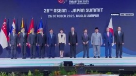 ᠠᠮᠧᠷᠢᠺᠠ ᠶ᠋ᠢᠨ ᠨᠢᠭᠡᠳᠦᠭᠰᠡᠨ ᠤᠯᠤᠰ ᠤ᠋ᠨ ᠶᠡᠷᠦᠩᠬᠡᠢᠯᠡᠭᠴᠢ ᠳ ∙ ᠲᠷᠠᠮᠫ ᠤ᠋ᠨ ᠠᠽᠢᠶ᠎ᠠ ᠳ᠋ᠠᠬᠢ ᠠᠢᠯᠴᠢᠯᠠᠯ ᠡᠬᠢᠯᠡᠯ᠎ᠡАНУ-ын Ерөнхийлөгч Д.Трампын ази дахь айлчлал эхэллээ