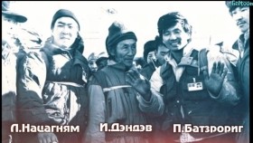 ᠪᠠᠩᠬᠤᠷ ᠨᠡᠷ᠎ᠡ ᠲᠡᠢ ᠮᠣᠩᠭᠣᠯ ᠨᠣᠬᠠᠢ ᠶ᠋ᠢᠨ ᠪᠣᠳᠠᠲᠤ ᠲᠡᠦᠬᠡБанхар нэртэй монгол нохойн _ бодит түүх _ the legend of bankhar_ a story of loyalty and power