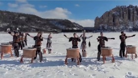 ᠳᠣᠪᠤᠨДобун. Барабанщики Саха политехнического лицея