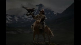 ᠲᠦᠮᠡᠨ ᠮᠣᠷᠢᠨ ᠦ ᠲᠡᠷᠢᠭᠦᠨThe Leader of 10,000 Horses (Mongolian throat singing)