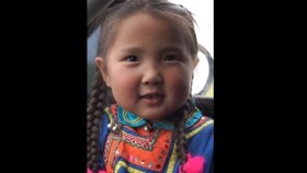 ᠦᠨᠡᠭᠡ ᠬᠤᠯᠤᠭᠠᠨ᠎ᠠ ᠱᠠᠭᠠᠵᠠᠭᠠᠢ  ᠶᠢᠨ ᠦᠯᠢᠭᠡᠷ ᠶᠠᠷᠢᠵᠤ ᠪᠠᠢᠨ᠎ᠠ -ᠦᠨᠡᠨ ᠬᠥᠭᠡᠷᠦᠬᠦᠢҮнэг хулгана шаазгайн үлгэр ярьж байна-үнэн хөөрхий