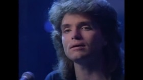 ᠶᠠᠭ ᠡᠨᠳᠡ ᠬᠦᠯᠢᠶᠡᠵᠦ ᠪᠠᠢᠨ᠎ᠠ Right Here Waiting