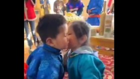 ᠢᠴᠢᠵᠦ ᠪᠠᠢᠨ᠎ᠠ ᠭᠡᠨ᠎ᠡ ᠦᠨᠡᠨ ᠬᠥᠭᠡᠷᠦᠬᠦᠨИчж байна гэнэ үнэн хөөрхөн